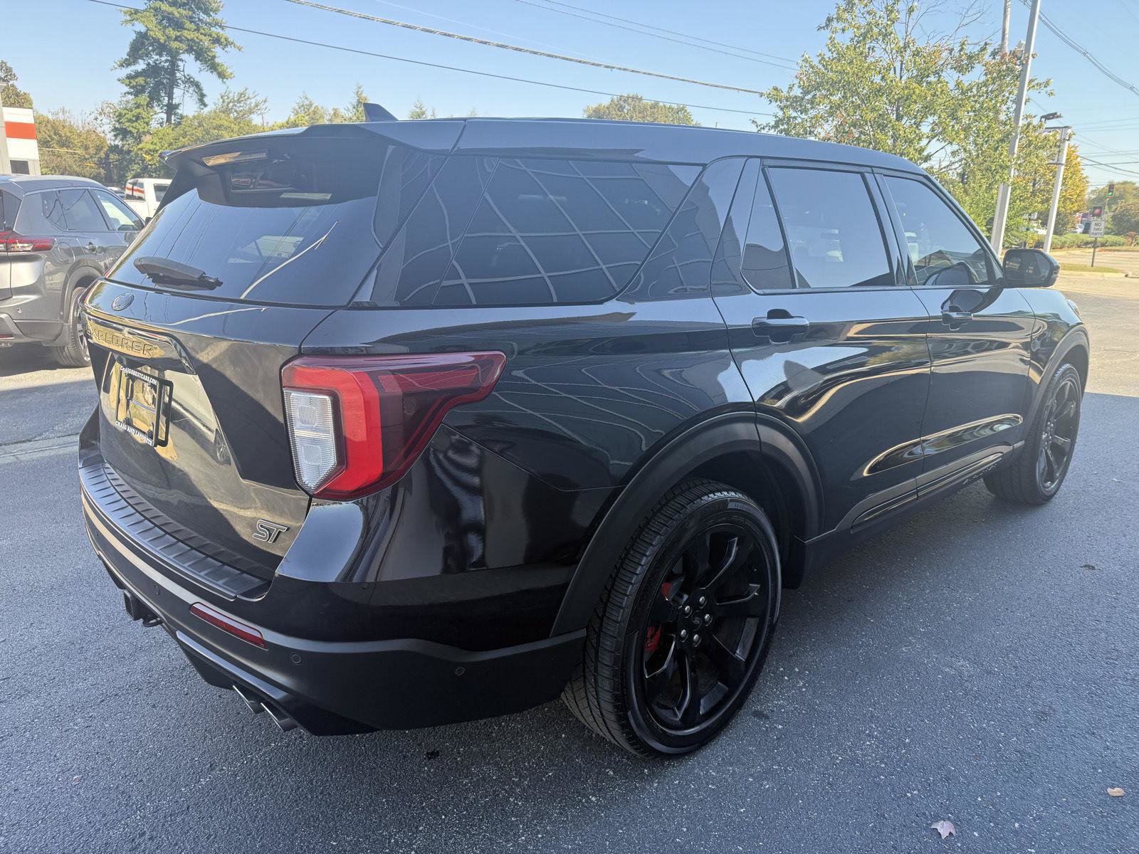 Used 2021 Ford Explorer ST w/ Equipment Group 401A AWD/4WD image 5