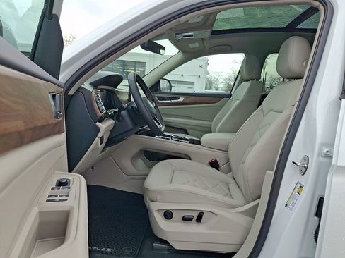 New 2026 Volkswagen Atlas SE image 6