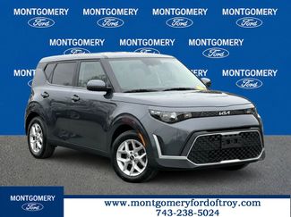Used 2023 Kia Soul LX w/ LX Technology Package video 1