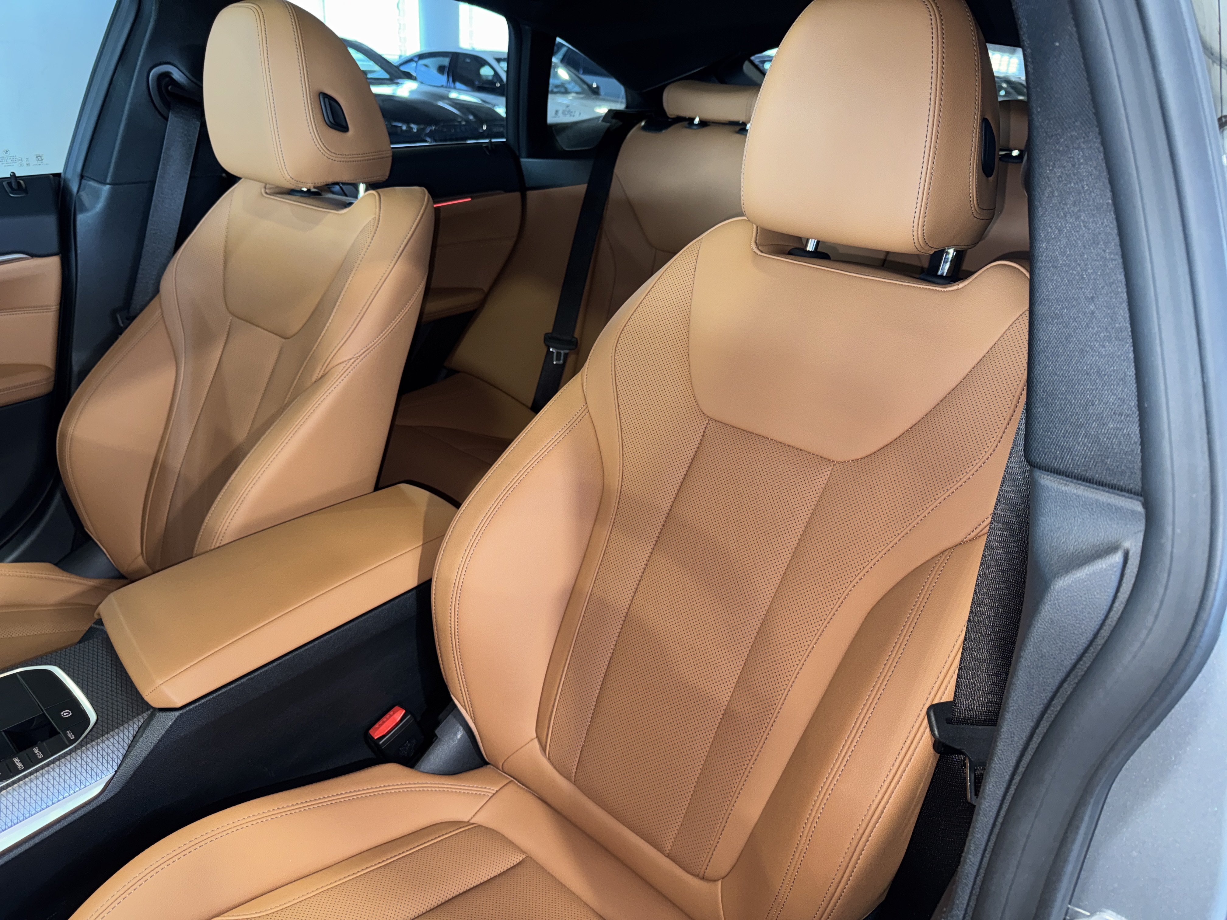 Used 2025 BMW 430i w/ Premium Package RWD image 33