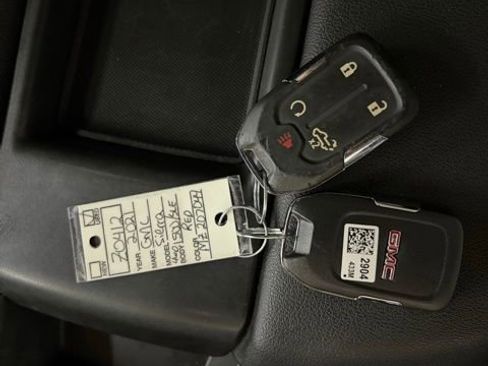Used 2021 GMC Sierra 1500 SLE w/ X31 Off-Road Package AWD/4WD image 68