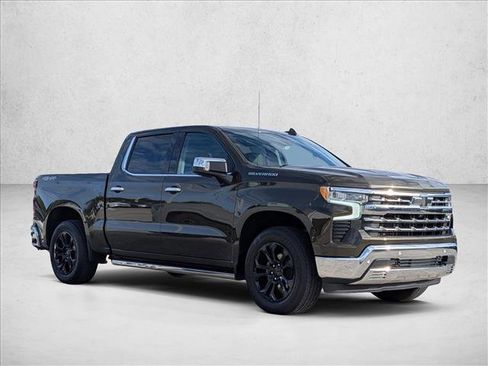 Used 2023 Chevrolet Silverado 1500 LTZ w/ LTZ Premium Package image 3