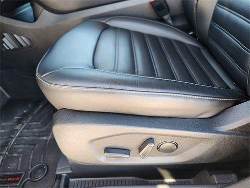 Used 2021 Ford Edge SEL w/ Convenience Package image 25