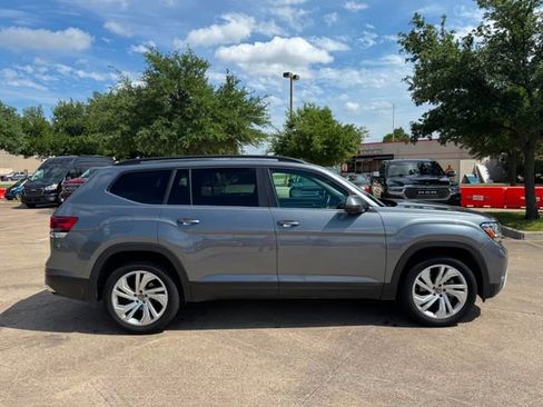 Used 2021 Volkswagen Atlas SE FWD image 5