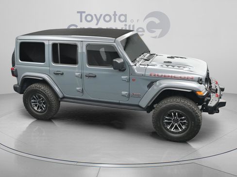 Used 2025 Jeep Wrangler Unlimited Rubicon AWD/4WD image 18