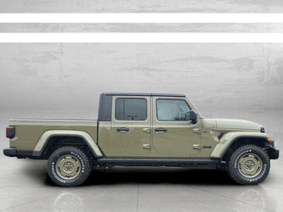 New 2026 Jeep Gladiator Sport