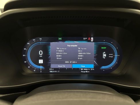 Used 2023 Volvo C40 P8 Recharge Plus image 28