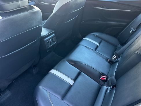 Certified 2025 Toyota Camry SE w/ Convenience Package image 15
