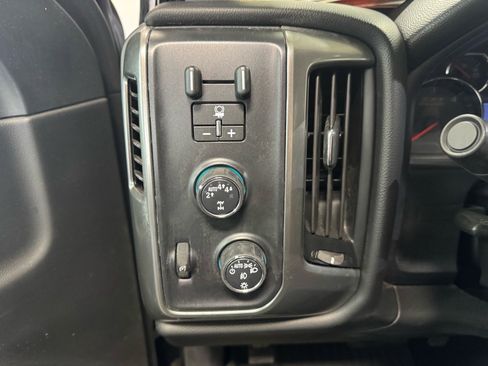 Used 2018 Chevrolet Silverado 1500 LT w/ All Star Edition image 16