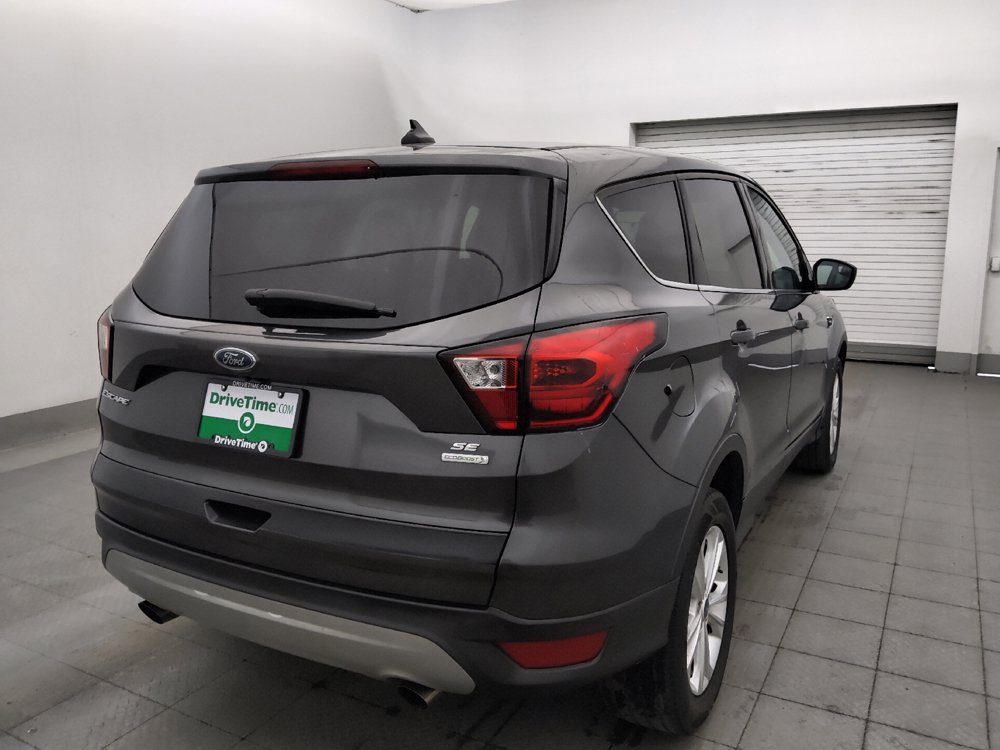 Used 2019 Ford Escape SE FWD image 9