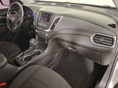 Used 2022 Chevrolet Equinox LT image 30