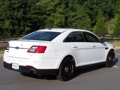 Used 2015 Ford Taurus Police Interceptor AWD w/ Ultimate Wiring Package image 4