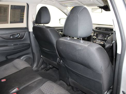Used 2020 Nissan Rogue SV AWD/4WD image 28