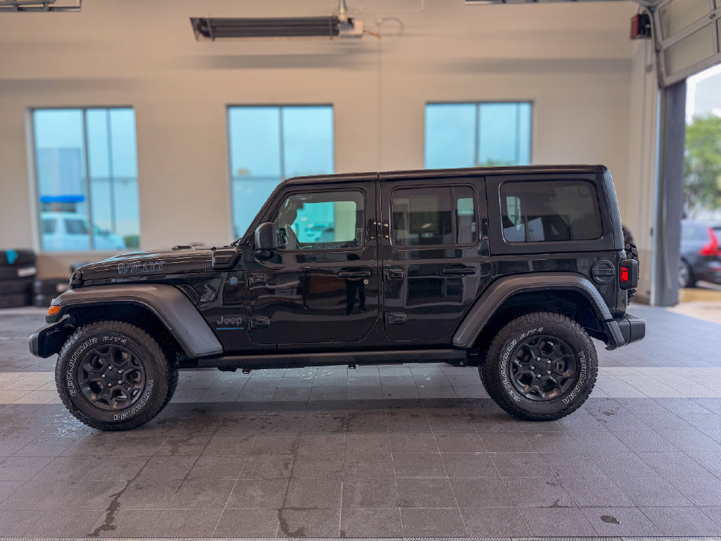 Used 2023 Jeep Wrangler Unlimited w/ Dual Top Group AWD/4WD image 3