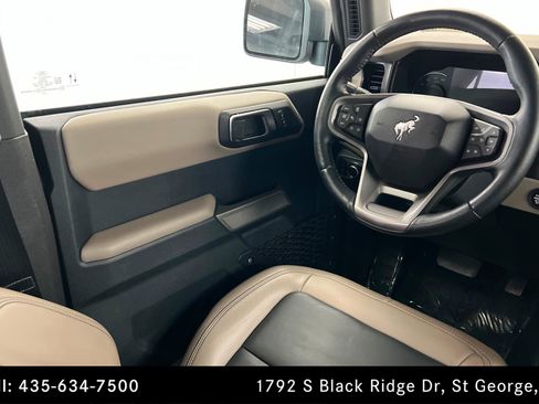 Used 2023 Ford Bronco Wildtrak AWD/4WD image 11