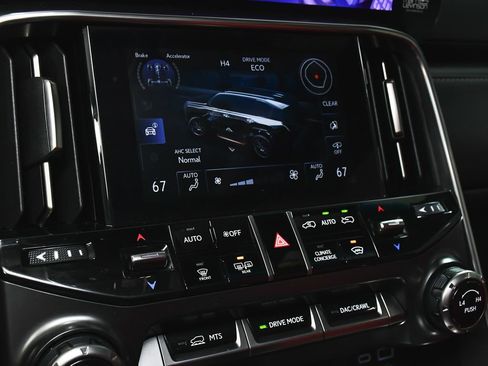 Used 2024 Lexus LX 600 F Sport AWD/4WD image 32