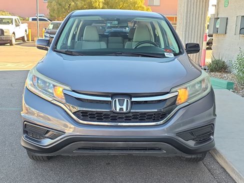 Used 2016 Honda CR-V LX image 2