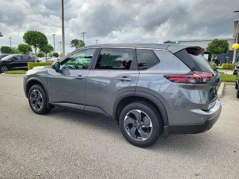 Certified 2026 Nissan Rogue SV image 6