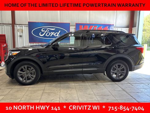 Used 2024 Ford Explorer XLT w/ Equipment Group 202A AWD/4WD image 4