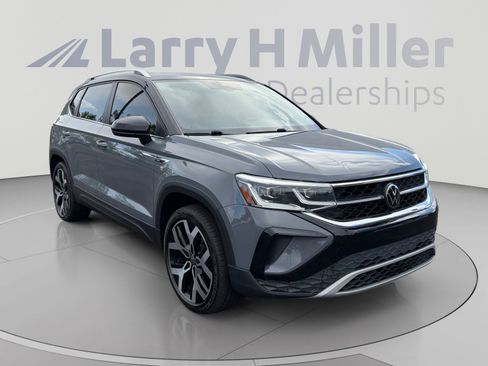 Certified 2023 Volkswagen Taos SEL AWD/4WD image 8