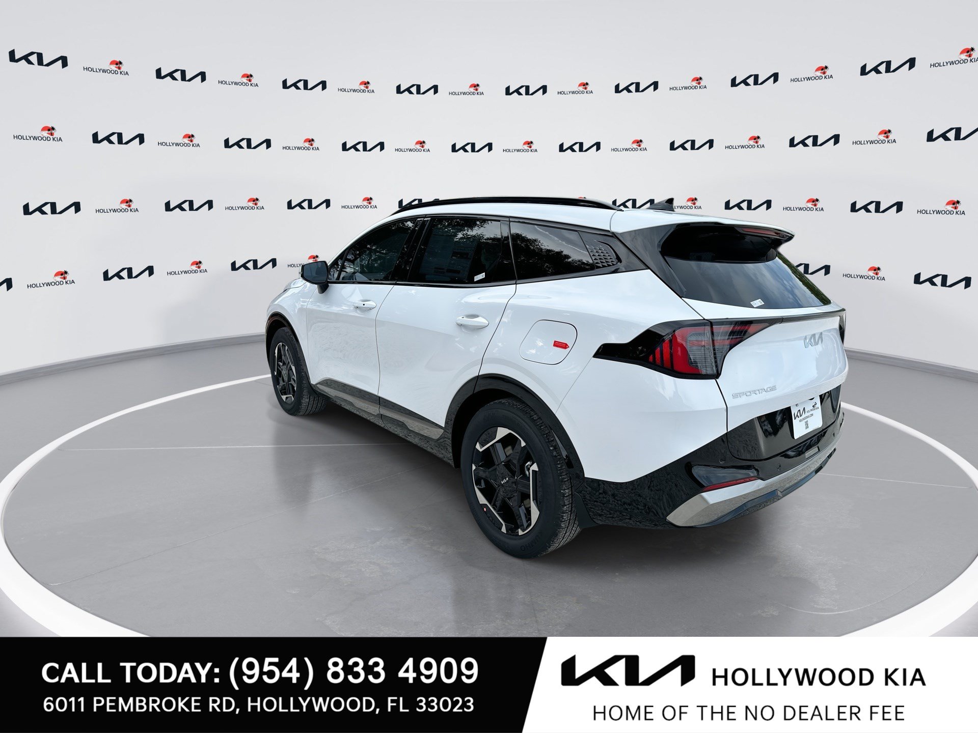 New 2026 Kia Sportage SX FWD image 6