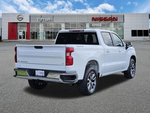 Used 2024 Chevrolet Silverado 1500 LT AWD/4WD image 4