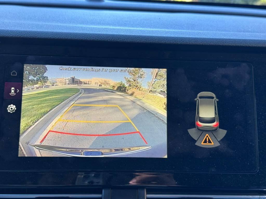 Used 2022 Kia Niro EX Premium FWD image 12