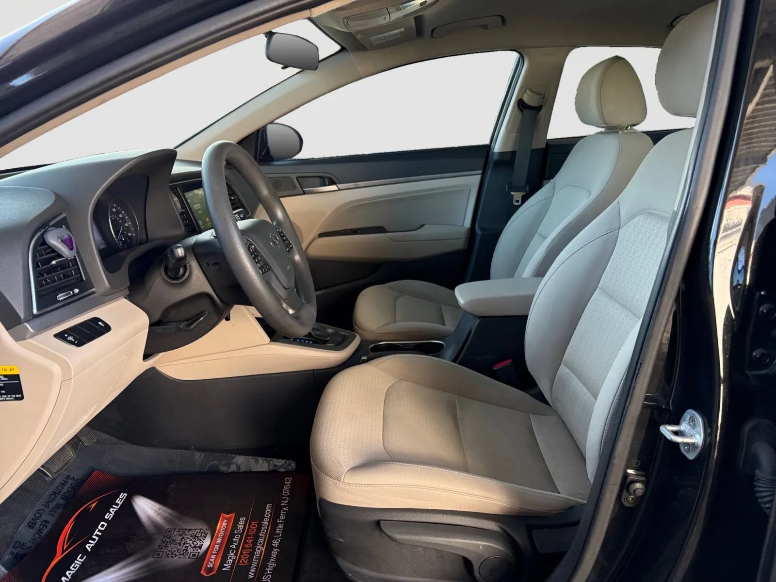 Used 2017 Hyundai Elantra SE FWD image 12