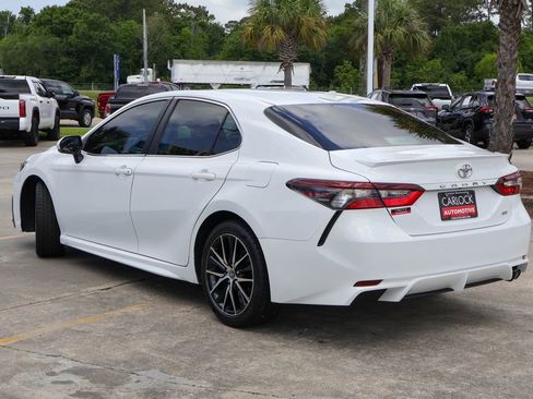Used 2024 Toyota Camry SE FWD image 20