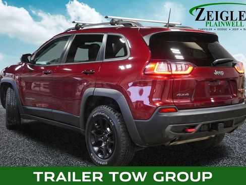 Used 2020 Jeep Cherokee Trailhawk image 2