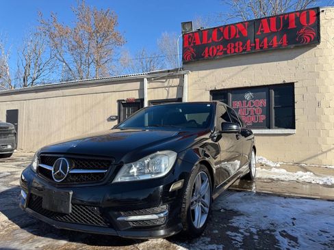 Used 2012 Mercedes-Benz C 300 4MATIC Sedan image 1