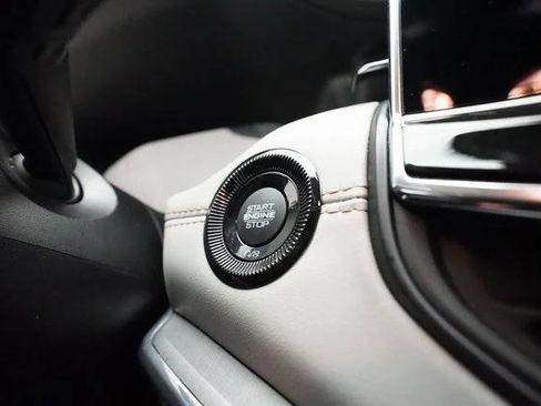 Certified 2022 Jeep Compass Limited image 30