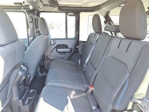 Used 2023 Jeep Wrangler Unlimited Rubicon 4xe image 18