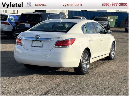 Used 2010 Buick LaCrosse CXL w/ Luxury Package image 3