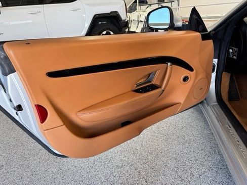 Used 2017 Maserati GranTurismo Convertible RWD image 31