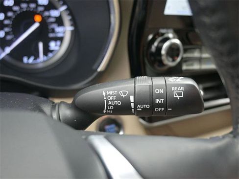 Certified 2021 Toyota Highlander Platinum image 14