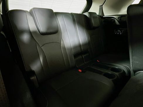 Used 2021 Lexus RX 350L Premium w/ Premium Package image 27