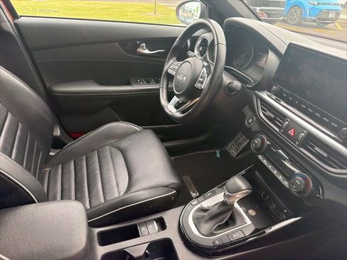 Used 2023 Kia Forte GT-Line w/ GT-Line Premium Package FWD image 18