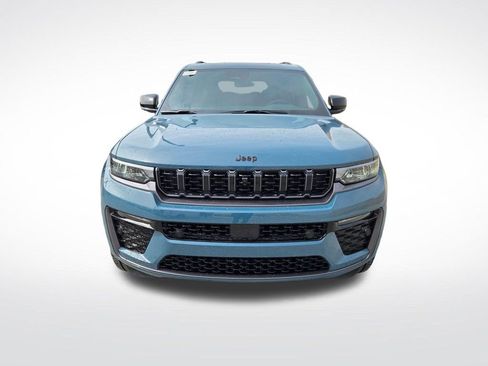 New 2026 Jeep Grand Cherokee L Limited image 8