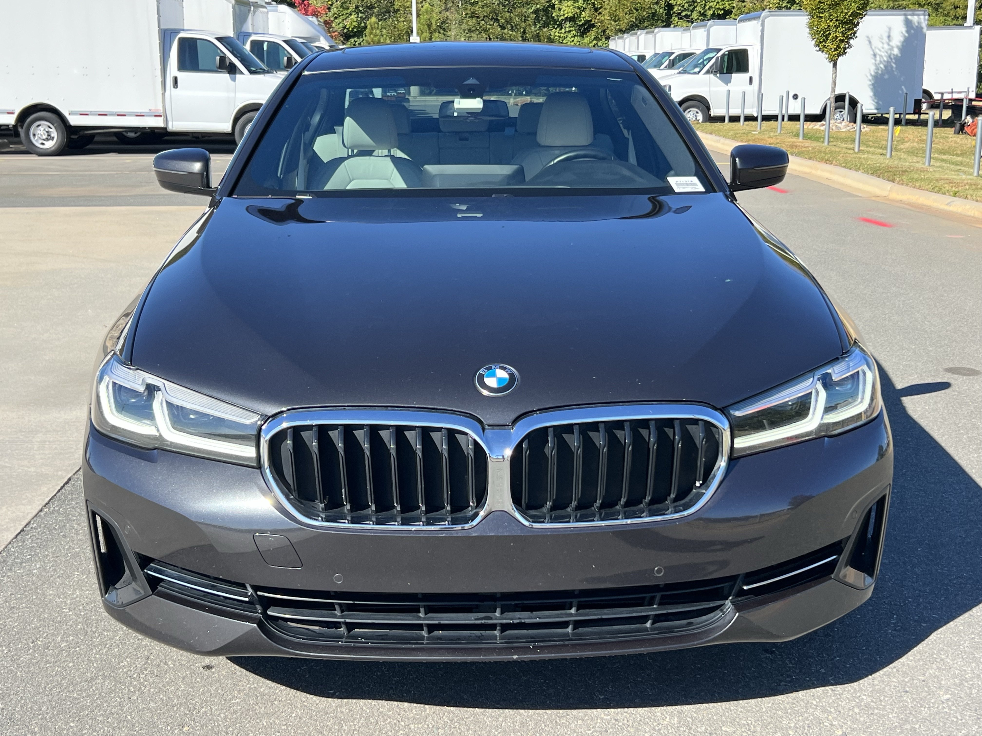 Used 2023 BMW 530i w/ Convenience Package RWD image 4