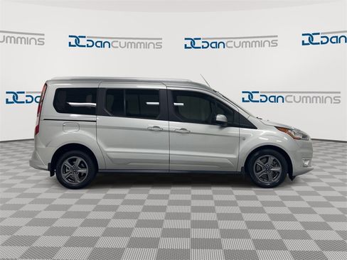 Used 2023 Ford Transit Connect Titanium w/ Trailer Tow Package image 9