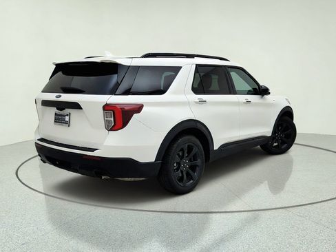 Used 2023 Ford Explorer ST-Line w/ Class IV Trailer Tow Package RWD image 15