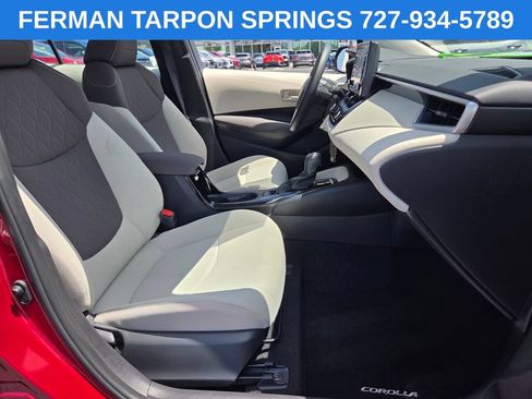 Used 2022 Toyota Corolla LE FWD image 21