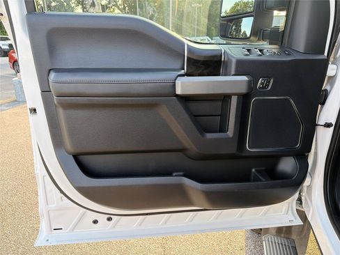 Used 2019 Ford F450 Platinum w/ Platinum Ultimate Package AWD/4WD image 9