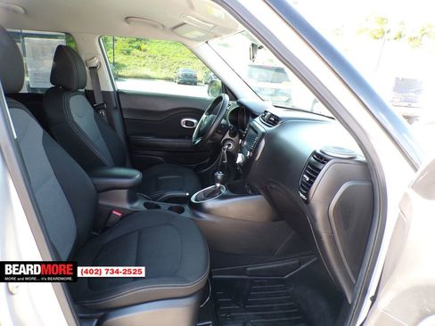 Used 2018 Kia Soul + image 26