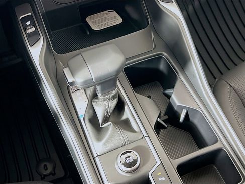 New 2026 Kia Sorento S w/ S Panoramic Sunroof Package image 16