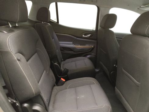 Used 2022 GMC Acadia SLE FWD image 19