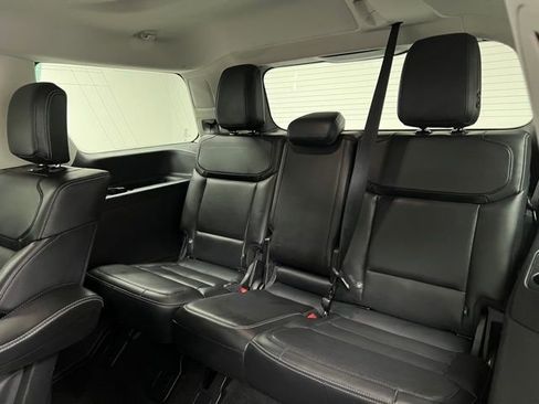 Used 2025 Ford Expedition Platinum AWD/4WD image 44