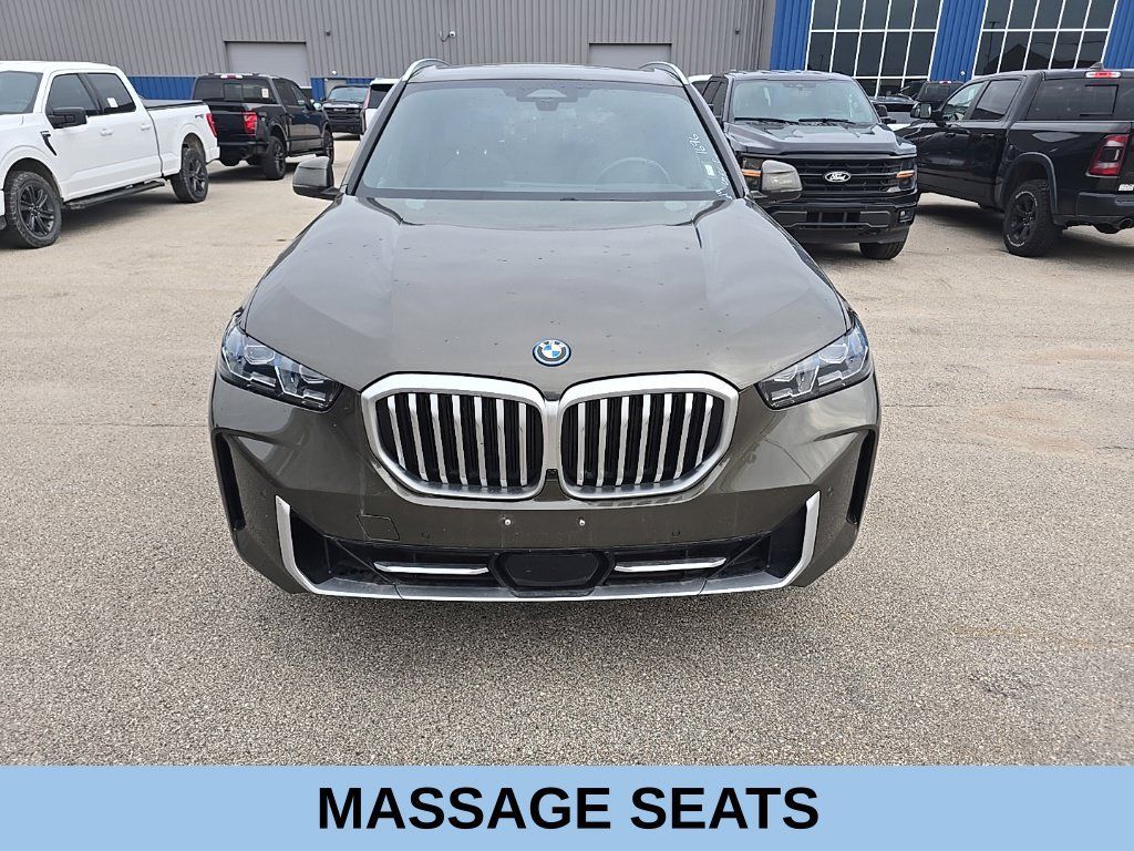 Used 2025 BMW X5 xDrive50e AWD/4WD image 2