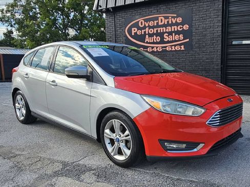 Used 2013 Ford Focus SE FWD image 1